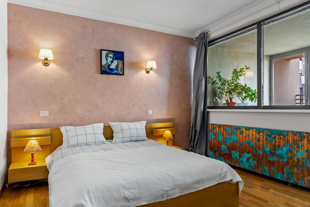 125 Sqm Family Friendly With Kids Room Bukares Bagian luar foto