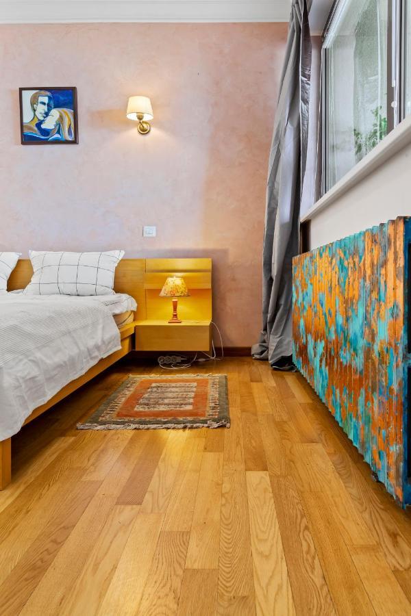 125 Sqm Family Friendly With Kids Room Bukares Bagian luar foto