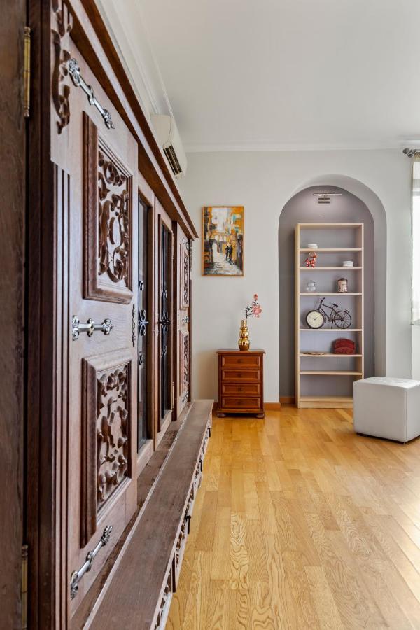 125 Sqm Family Friendly With Kids Room Bukares Bagian luar foto