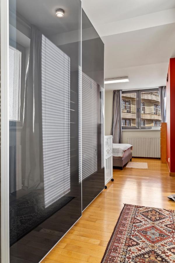 125 Sqm Family Friendly With Kids Room Bukares Bagian luar foto