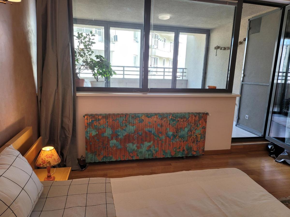 125 Sqm Family Friendly With Kids Room Bukares Bagian luar foto