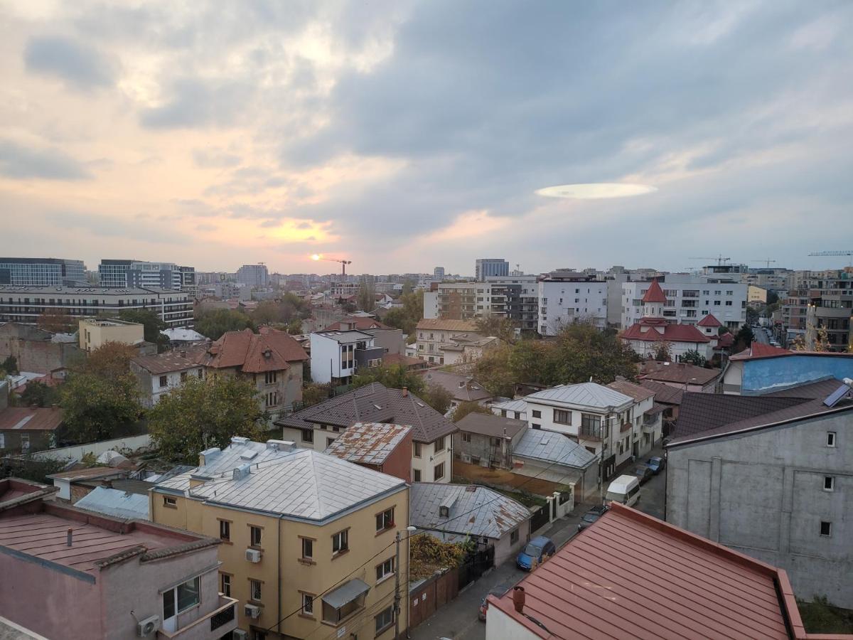 125 Sqm Family Friendly With Kids Room Bukares Bagian luar foto